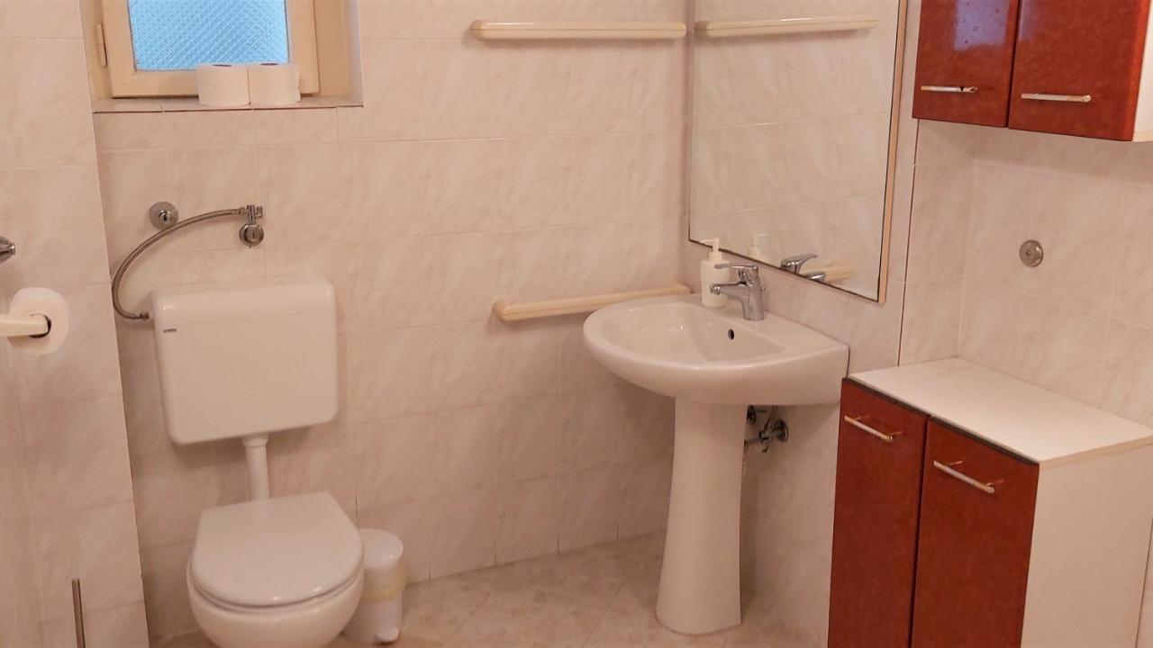30214 - Zulich Apartment *